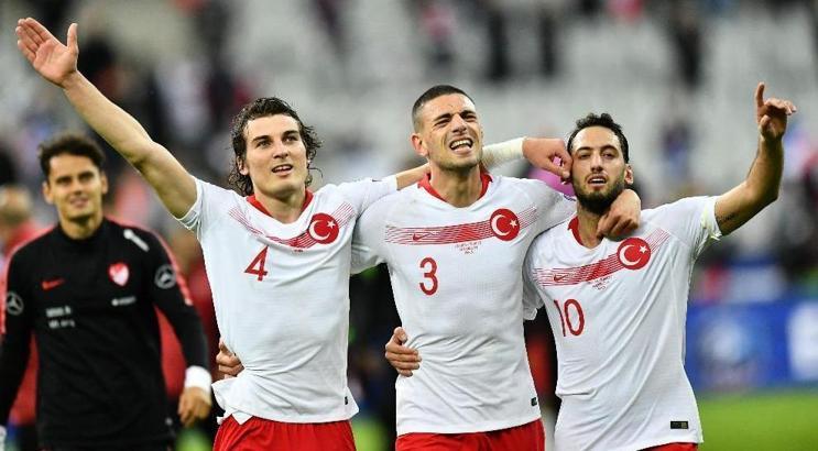 Milan'dan çifte bomba! Merih ve Çağlar...