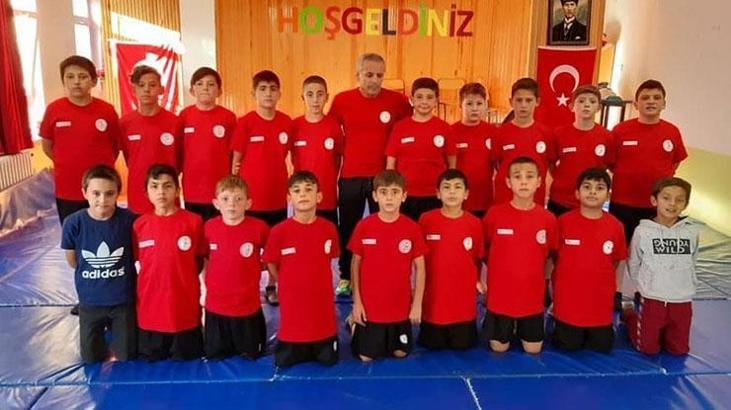 Isparta'da, güreşte geleceğe yatırım