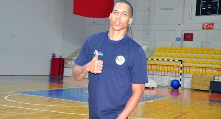 Hiroshi Centelles Rosales Sorgun Belediyespor'da