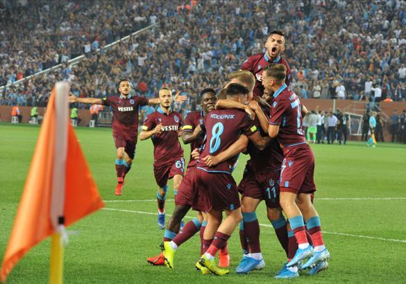 (ÖZET) Trabzonspor - Sparta Prag maç sonucu: 2-1
