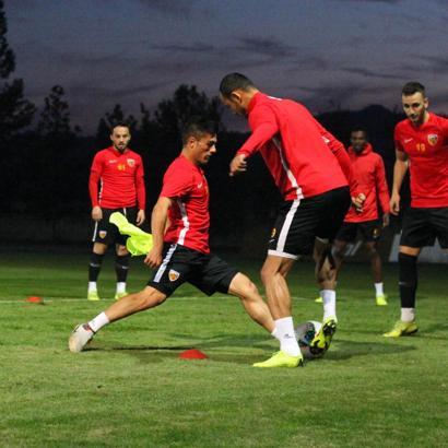 Kayserispor'da Kasımpaşa maçı hazırlıkları sürüyor