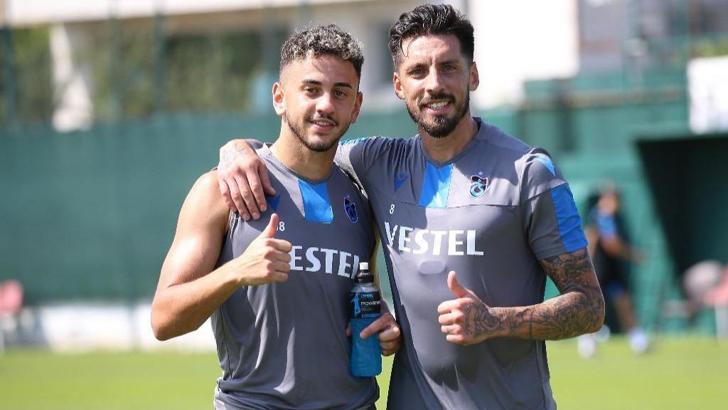 Trabzonspor'da Ahmet Canbaz 11'i istiyor