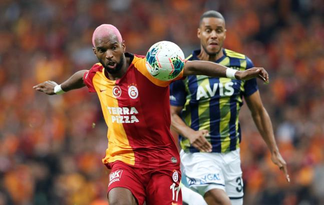 Ryan Babel: Doğru yerlerde oynamalıyız