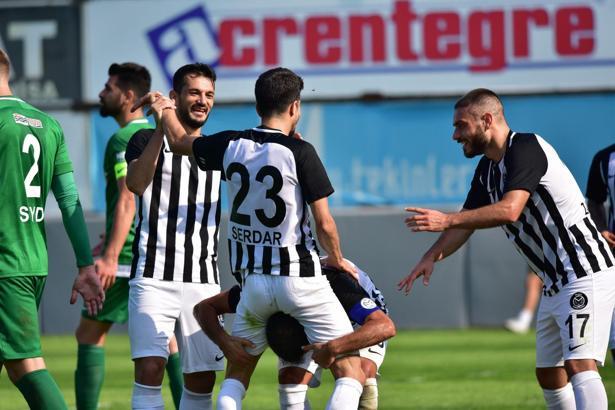 Manisa Futbol Kulübü rakiplerine gol oldu yağdı