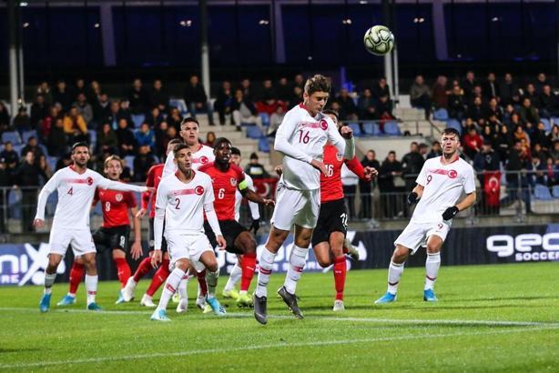 Ümit milli futbolcular, Avusturya'ya 3-0 yenildi