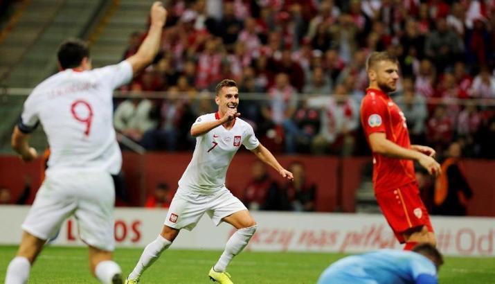 Rusya ve Polonya, EURO 2020'yi garantiledi