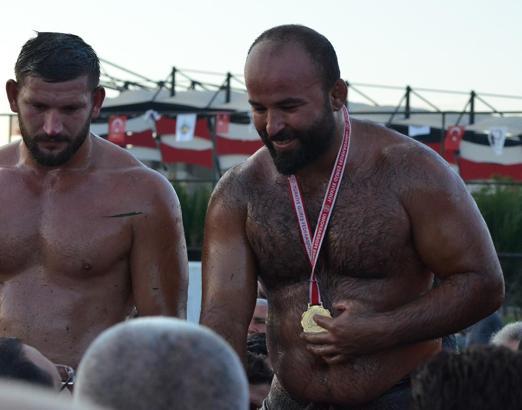 Turgutlu'da başpehlivan Orhan Okulu oldu