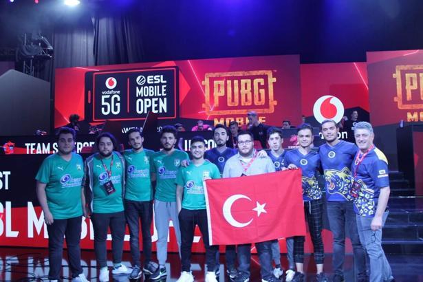İtalya'da gurur gecesi