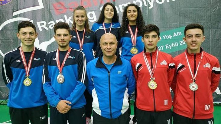 Erzincanlı badmintoncular Türkiye Şampiyonu oldu