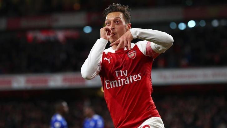 Mesut Özil transferiyle ilgili resmi açıklama!