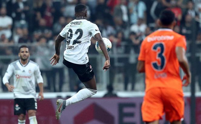 Beşiktaş'ta Diaby kadrodan çıkartıldı