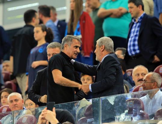 Yılmaz Büyükaydın ve Şenol Güneş tribünden izledi