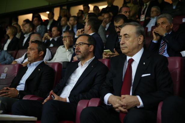Bakan Kasapoğlu: Her iki takımı da tebrik ediyorum