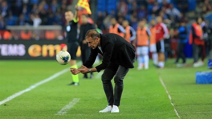 Beşiktaş taraftarı sosyal medyadan tepki gösterdi: Abdullah Avcı istifa