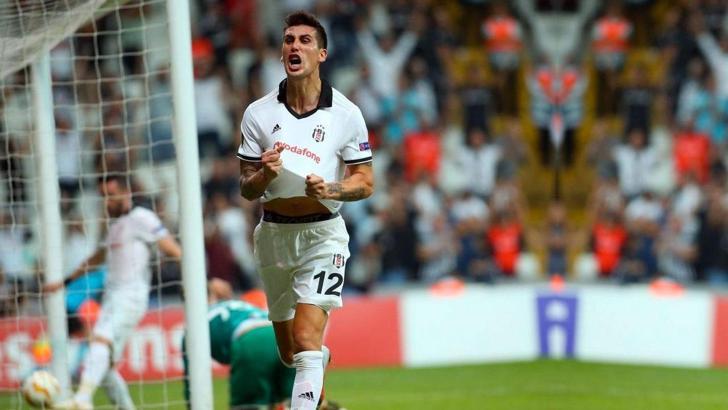 Beşiktaşlı Enzo Roco'ya yol göründü!