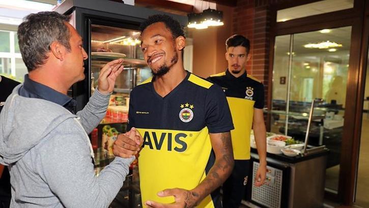 Fenerbahçeli futbolculara derbi için dev prim! Ali Koç açıkladı