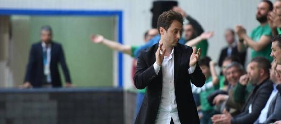 Bursaspor Basketbol'da Sezgin'den taraftara çağrı
