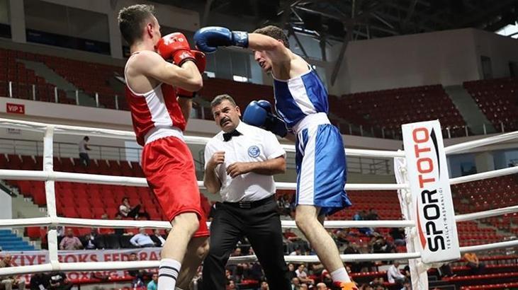 Gruplar Türkiye Boks Şampiyonası Konya'da başladı