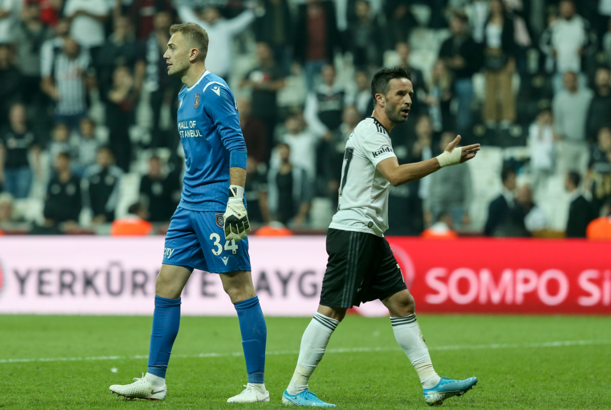 Gökhan Gönül alkış topladı