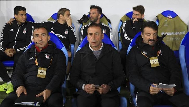 Beşiktaş yönetiminin hedefinde teknik heyet var!