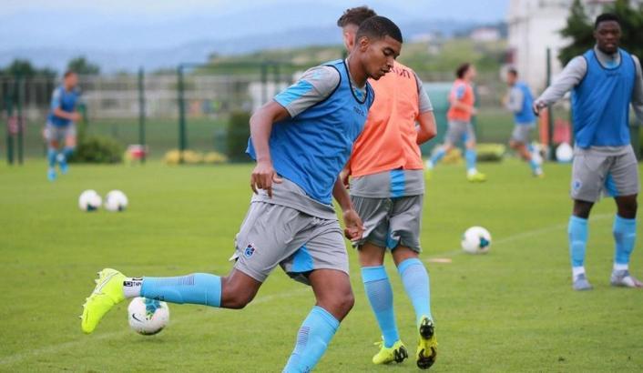 Ivanildo Fernandes formaistiyor!