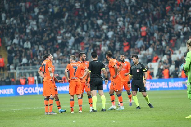 Okan Buruk'dan hakem Arslanboğa'ya...