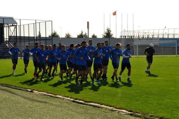 Karacabey Belediyespor, Nevşehir'e bilendi