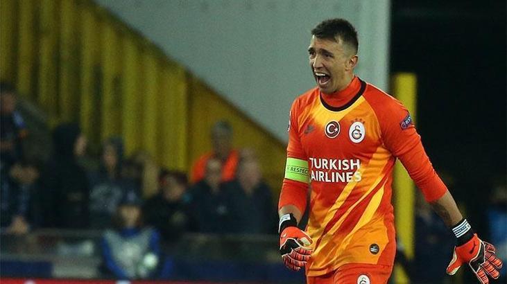 Yıkılmaz kale Fernando Muslera