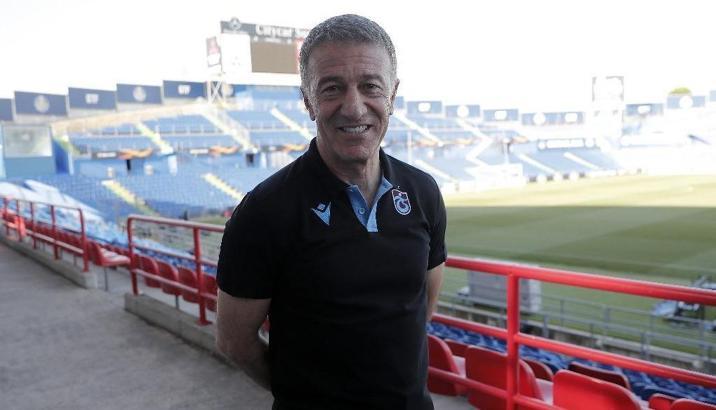Trabzonspor'da Ahmet Ağaoğlu takımı yalnız bırakmadı