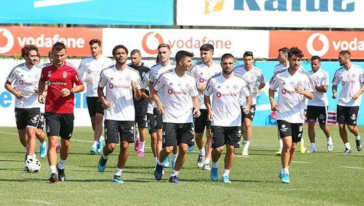 Beşiktaş'ta Burak Yılmaz ve Oğuzhan takımla çalıştı