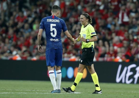 Liverpool-Chelsea maçında 'Sarbi' vakası