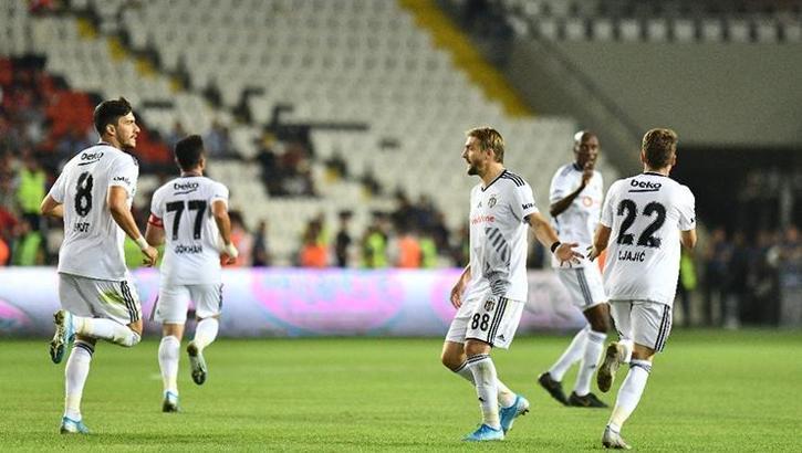 Beşiktaş'ta değişim sancısı!