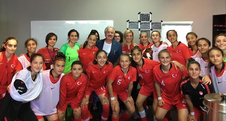 17 Yaş Altı Kız Milli Futbol Takımı, Moldova'yı 4 golle geçti