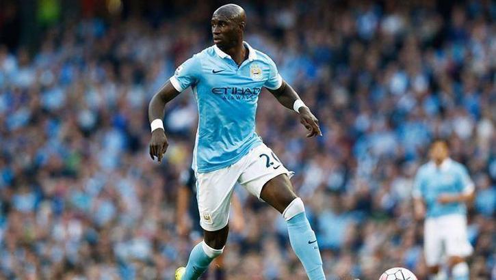 Mangala Valencia'ya imzayı attı