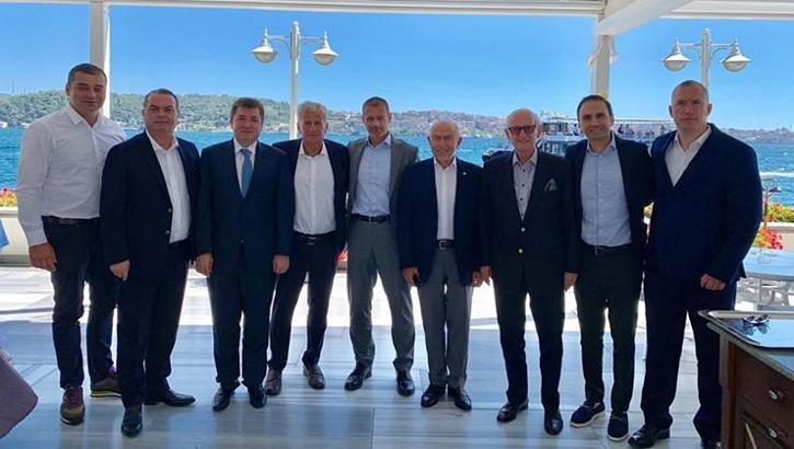 Nihat Özdemir ile Ceferin bir araya geldi