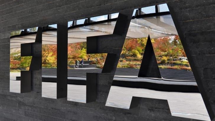 FIFA'dan Chelsea'ye ret!