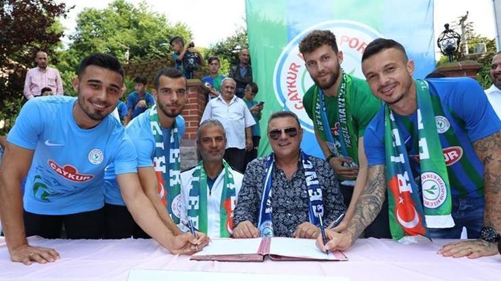 Çaykur Rizespor'da 4 imza birden