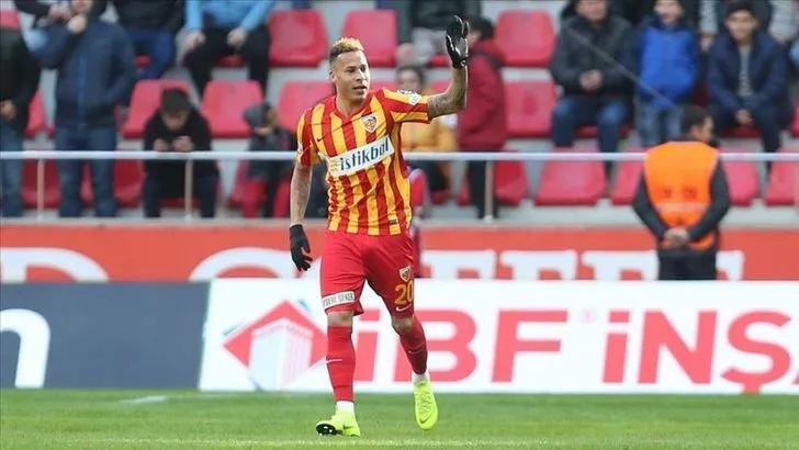 Tjaronn Chery İsrail'e transfer oldu!