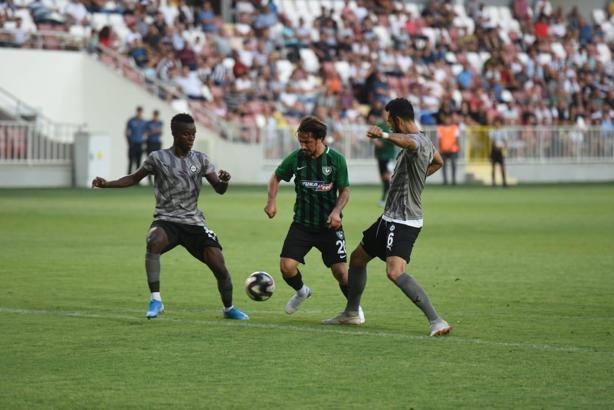 Hazırlık maçında Altay, Denizlispor'u 3-1 yendi
