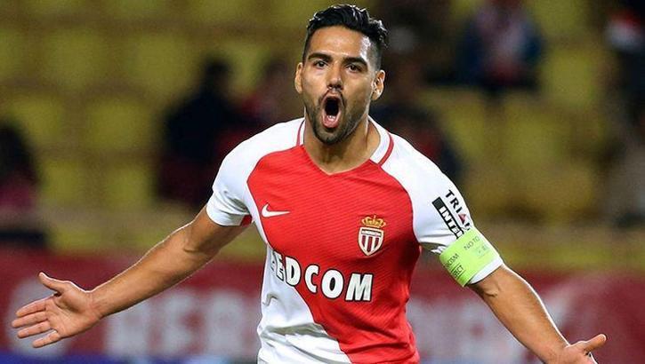 Galatasaray taraftarının bayram hediyesi: Falcao