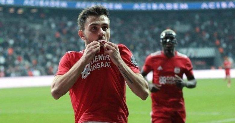 Emre Kılınç Beşiktaş'a, Lens Sivasspor'a!