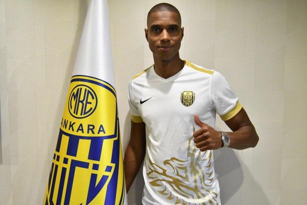 Ankaragücü, Ricardo Faty ile sözleşme yeniledi