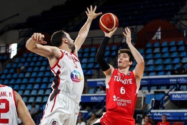 A Milli Basketbol Takımı, hazırlık maçında Tunus'u mağlup etti