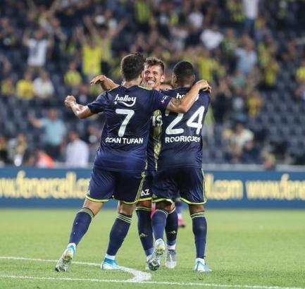 Fenerbahçe hazırlık maçında berabere kaldı
