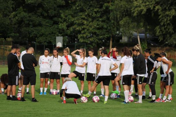 Beşiktaş Kadın Futbol Takımı Şampiyonlar Ligi arenasında!