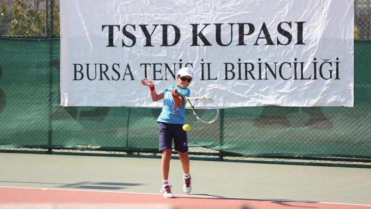14 Yaş TSYD Bursa Tenis İl Birinciliği Turnuvası heyecanı başladı