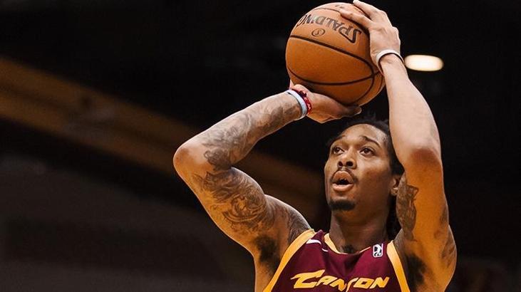 Prewitt ve Terry Bandırma BK'da