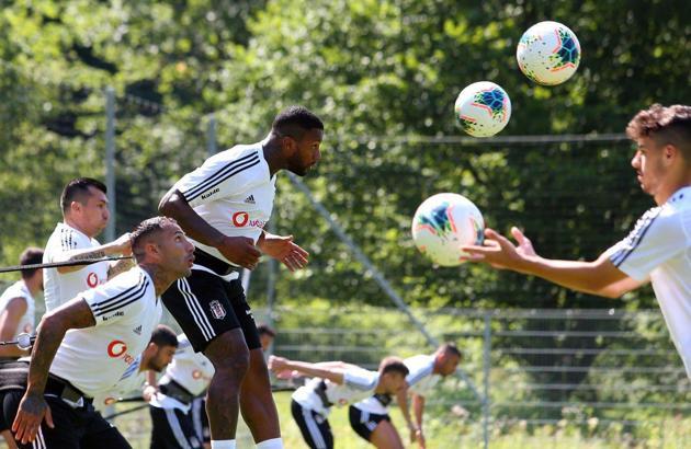 Beşiktaş kondisyon ve taktik çalıştı