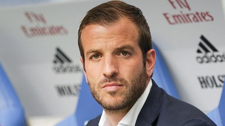 Van der Vaart: Transferler artık tehlikeli oluyor