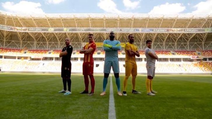 Yeni Malatyaspor, kayısılı forma tanıtımı yaptı